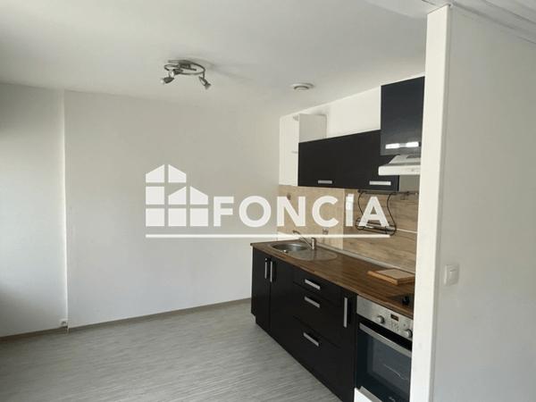 Location Studio 22.81 m² - 113 RUE JEAN JAURES Rochefort 17300