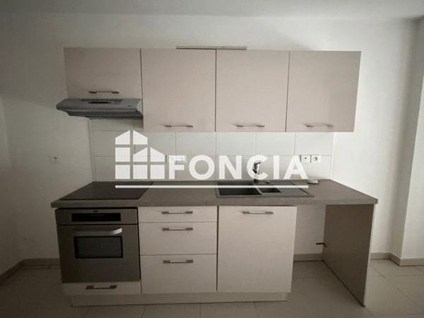 Location Appartement 2 pièces 47.3 m² - 172 RUE DU PORT Cavalaire Sur Mer 83240