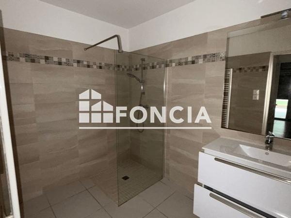 Location Appartement 2 pièces 47.3 m² - 172 RUE DU PORT Cavalaire Sur Mer 83240