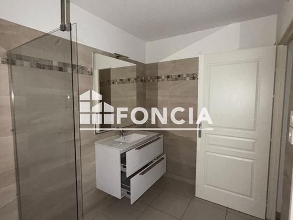 Location Appartement 2 pièces 47.3 m² - 172 RUE DU PORT Cavalaire Sur Mer 83240