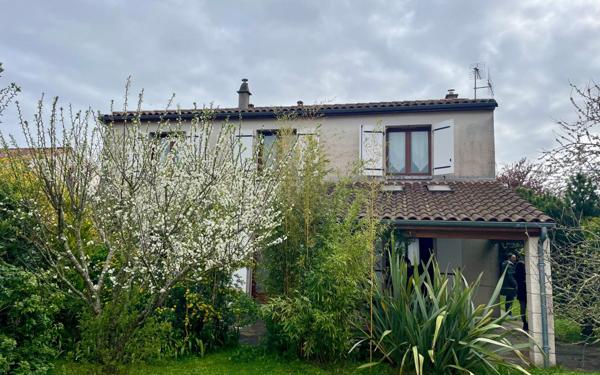 Maison à vendre    6 pièces •  Niort