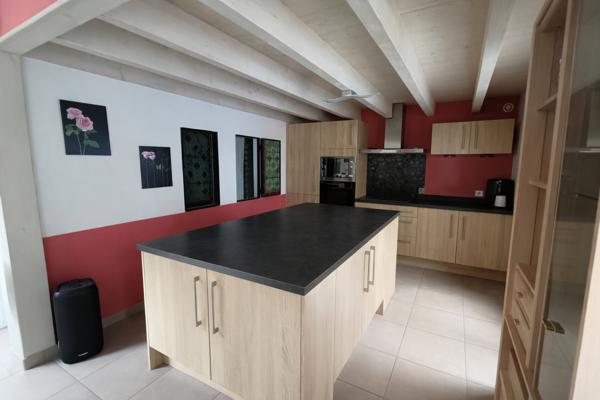 Maison Tonnay Charente 4 pièce(s) 105.5 m2