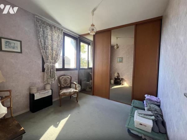 BAGNOLES DE L'ORNE, quartier résidentiel calme, maison 3ch, garage, jardin
