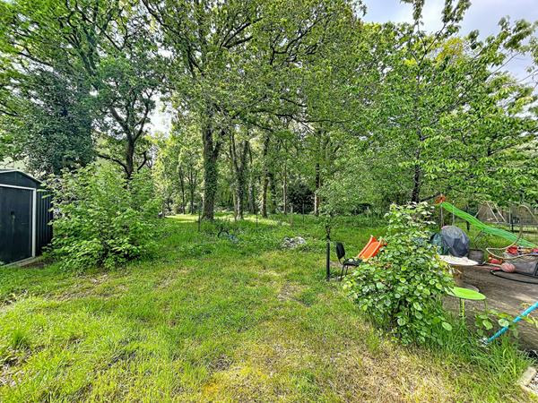 SAINT SEBASTIEN SUR LOIRE MAISON DE PLAIN PIED 3 CHAMBRES + 1 BUREAU JARDIN 400M2
