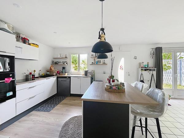 SAINT SEBASTIEN SUR LOIRE MAISON DE PLAIN PIED 3 CHAMBRES + 1 BUREAU JARDIN 400M2