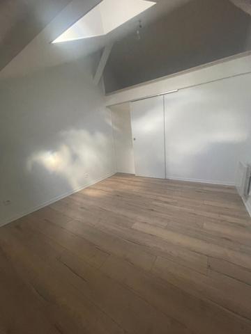 A Louer Appartement T4 pièces en RDC en TRIPLEX - 76500 Elbeuf - Réf MARI-RDC-G