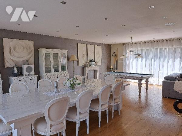 PROPRIETE ARTISALE 300 M² habitables