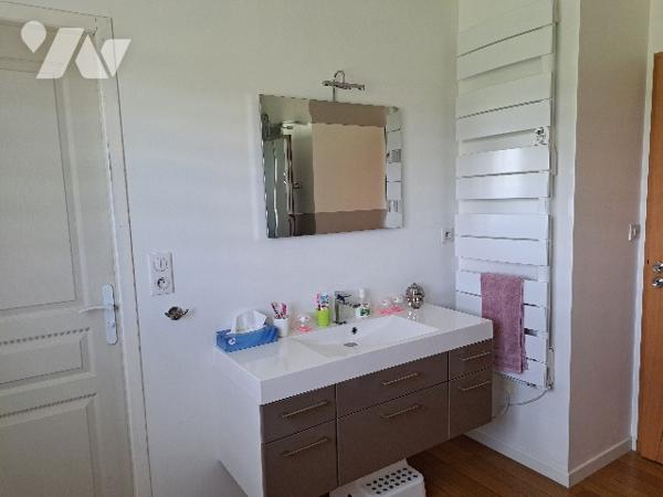 PROPRIETE ARTISALE 300 M² habitables