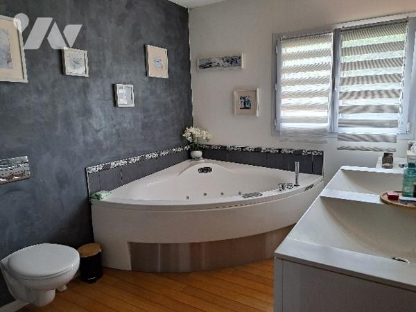 PROPRIETE ARTISALE 300 M² habitables