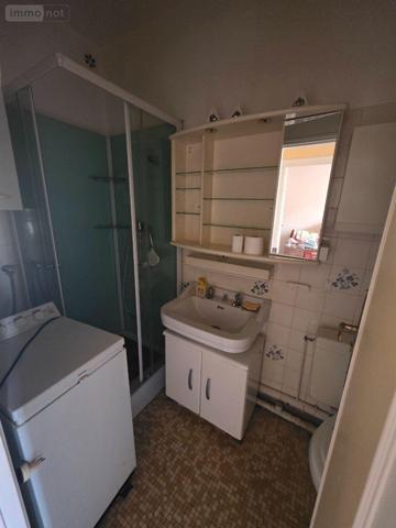 Appartement à rénover à vendre à Angers dans le Maine-et-Loire (49000), ref : 49115/appart/508   
gare