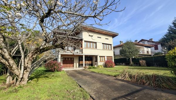 A VENDRE - PAU SAINT DOMINIQUE Maison - 7 pièces, 175m² - 5 chambres, jardin et garage