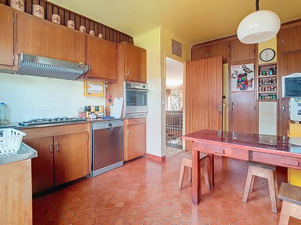 A VENDRE - PAU SAINT DOMINIQUE Maison - 7 pièces, 175m² - 5 chambres, jardin et garage