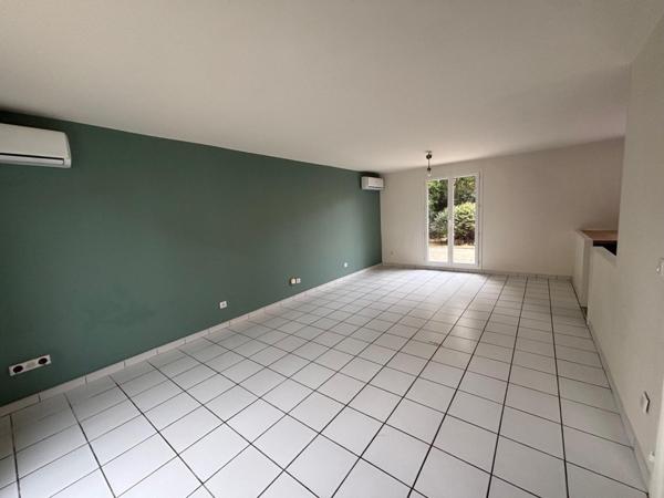 Maison familiale rénovée 5 pièces avec jardin exposé sud-ouest – Quartier recherché à Carrières-sous-Poissy