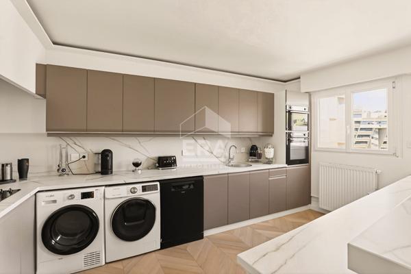 Duplex 140 m² ? Dernier étage, deux balcons