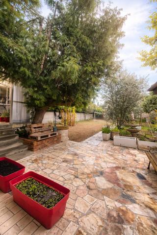 Maison
         4 pièces
        - 90 m² Exclusivité 439 000 € *