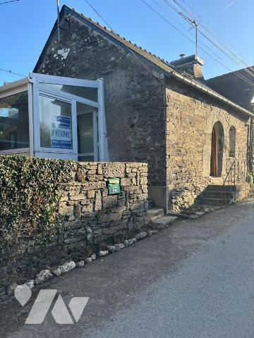 MAISON EN CAMPAGNE PROCHE CARHAIX