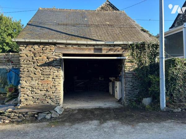 MAISON EN CAMPAGNE PROCHE CARHAIX