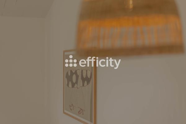 Maison
         4 pièces
        - 80 m² Bien prestige 595 000 € *