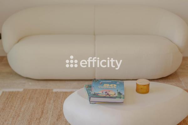 Maison
         4 pièces
        - 80 m² Bien prestige 595 000 € *