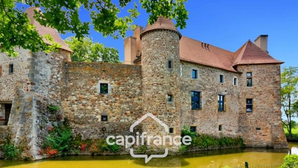 Château à vendre au coeur du bocage bourbonnais sur un parc de 1,5 Ha