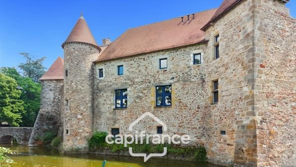 Château à vendre au coeur du bocage bourbonnais sur un parc de 1,5 Ha