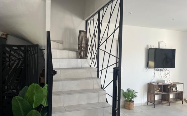 Maison à vendre    5 pièces •  Bessan