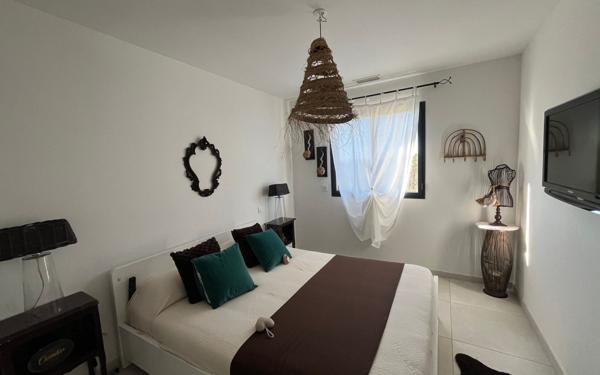 Maison à vendre    5 pièces •  Bessan