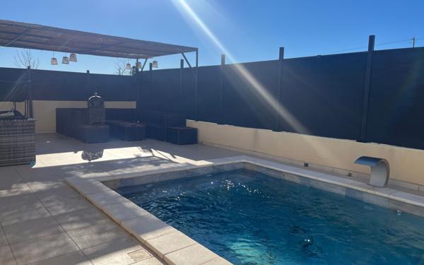 Maison à vendre    5 pièces •  Bessan