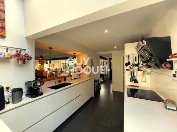 Maison indépendante en 4 faces de 200m²