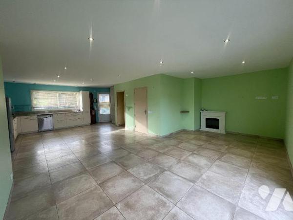 A ACHETER sur la commune d'ARCISSES (Margon)

Pavillon de plain-pied offrant un cadre de vie ...