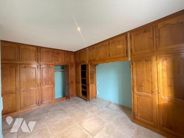 A ACHETER sur la commune d'ARCISSES (Margon)

Pavillon de plain-pied offrant un cadre de vie ...