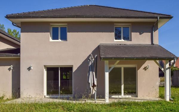 Maison à vendre    5 pièces •  Idron