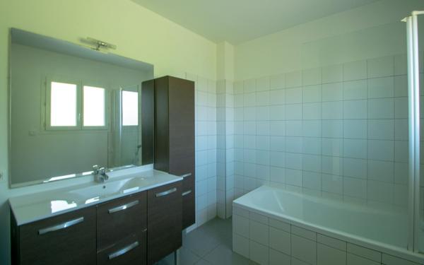 Maison à vendre    5 pièces •  Idron