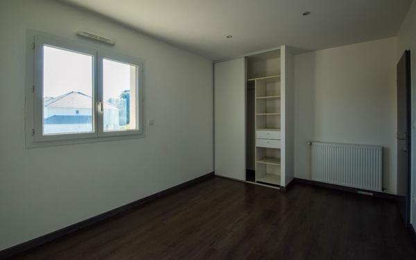 Maison à vendre    5 pièces •  Idron