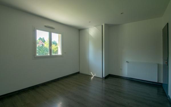 Maison à vendre    5 pièces •  Idron