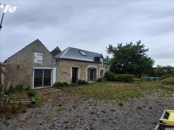 Commune de Fonsomme : longère rénovée - 3 ch et dépendance aménagée en studio - jardin