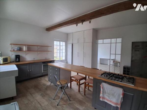 Commune de Fonsomme : longère rénovée - 3 ch et dépendance aménagée en studio - jardin