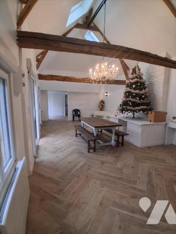 Commune de Fonsomme : longère rénovée - 3 ch et dépendance aménagée en studio - jardin