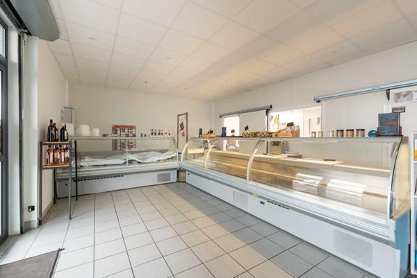 local professionnel 4 pièces 122m² à vendre à Amou
