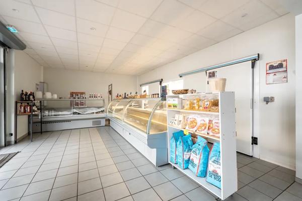 local professionnel 4 pièces 122m² à vendre à Amou