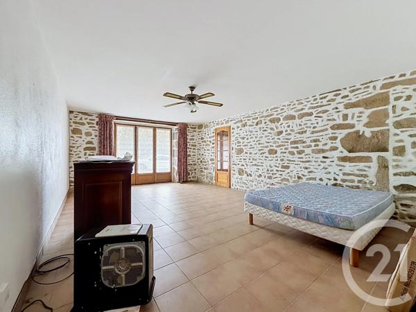 Maison à vendre  3 pièces - 126,80 m 2   GLENIC  - 23