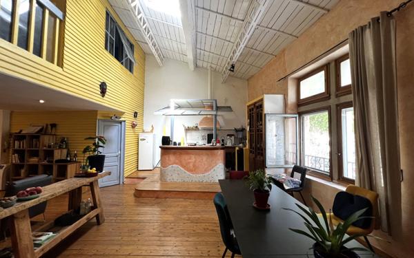 Appartement à vendre    3 pièces • 112 m2 Pézenas