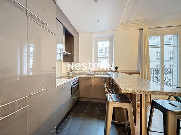 Exclusivité - A vendre - Paris 17 : appartement 3 pièces - 54m² - charme de l'ancien - ascenseur - balconnets - refait à neuf - DPE D - cave