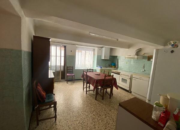 Maison à vendre    6 pièces •  Bollène