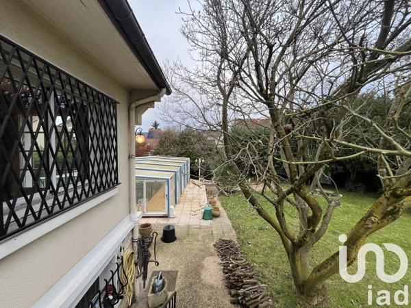 Maison traditionnelle 9 pièces de 170 m² à Deuil-la-Barre (95170)