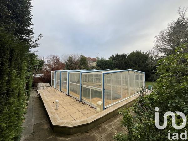 Maison traditionnelle 9 pièces de 170 m² à Deuil-la-Barre (95170)