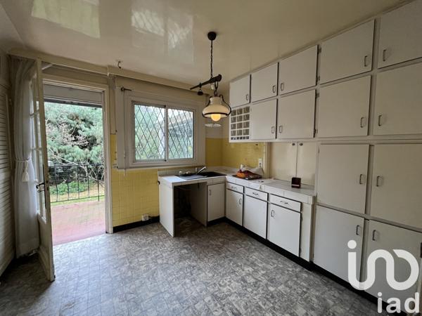 Maison traditionnelle 9 pièces de 170 m² à Deuil-la-Barre (95170)