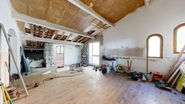 Revest-les-Roches (06830) Bâtisse de Caractère 420 m² sur 6000m2 de terrain | Projet Idéal – Investissement ou Gîte