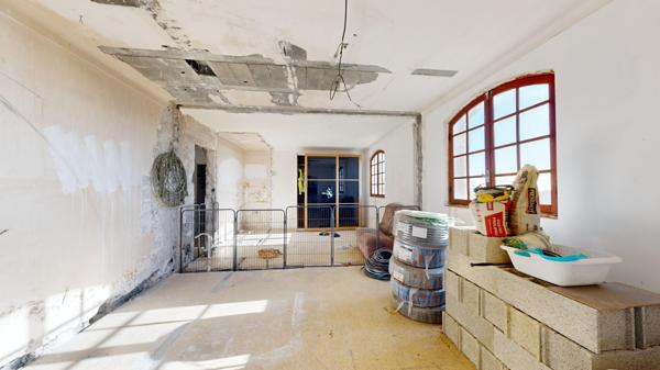 Revest-les-Roches (06830) Bâtisse de Caractère 420 m² sur 6000m2 de terrain | Projet Idéal – Investissement ou Gîte