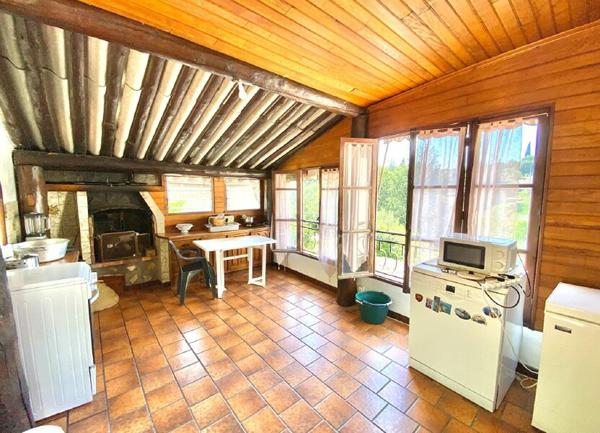 Maison à vendre    5 pièces •  Grasse